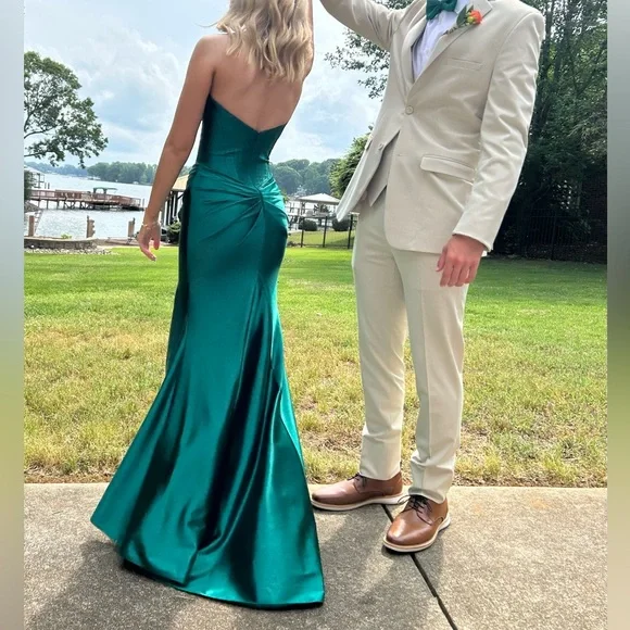Sherri Hill strapless prom dress, green, 000, worn once.